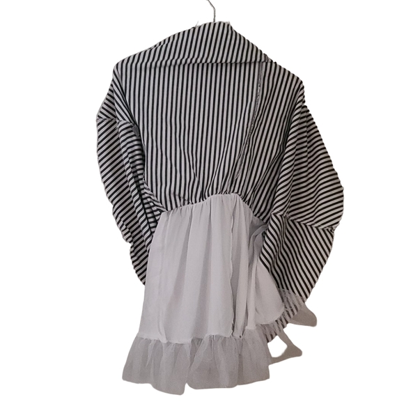 Bailey Blue Black and White Dress - Picture 4 of 4